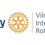 Labdaringoje Vilnius International Rotary Club vakarienėje M. Daraškevičius dovanos pamokančią istoriją